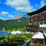 Mirage Szálloda 4*