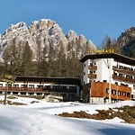 Szálloda Mirage 4*